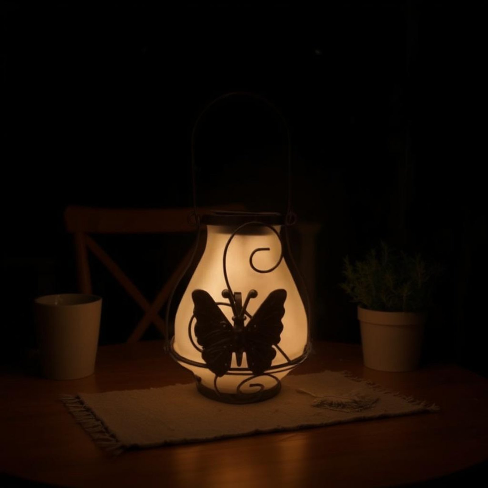 Solar Butterfly Lantern Waterp - Outdoor Powerwall recensione e prezzo
